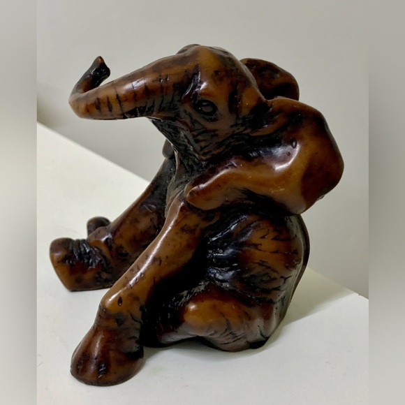 Vintage Mid Century Antique Sitting Playful Baby Elephant Figurine Statue - Picture 8 of 16